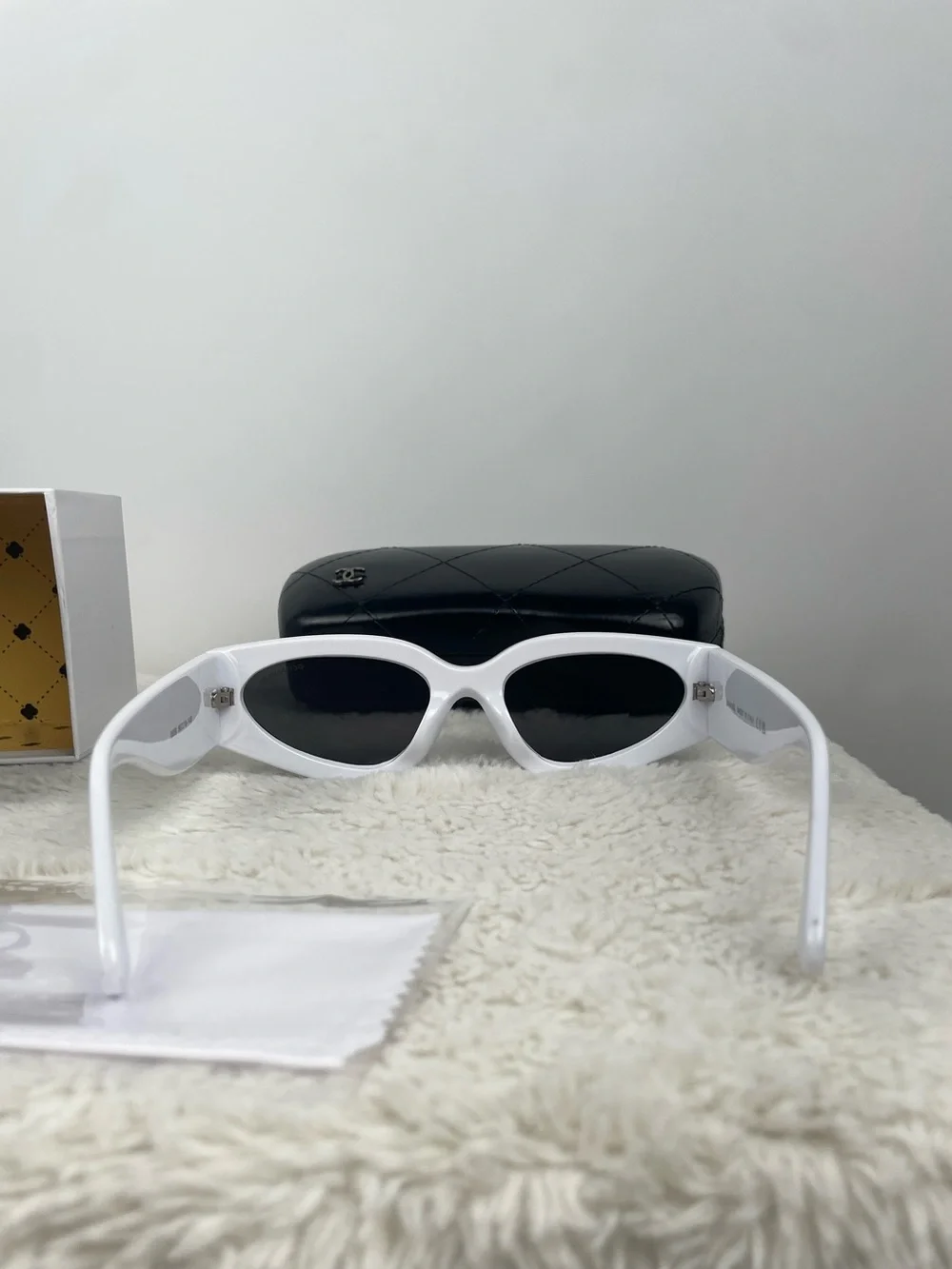 Chanel Cat Eye Sunglasses Women Black White Frame Gray Lense Excellent Condition